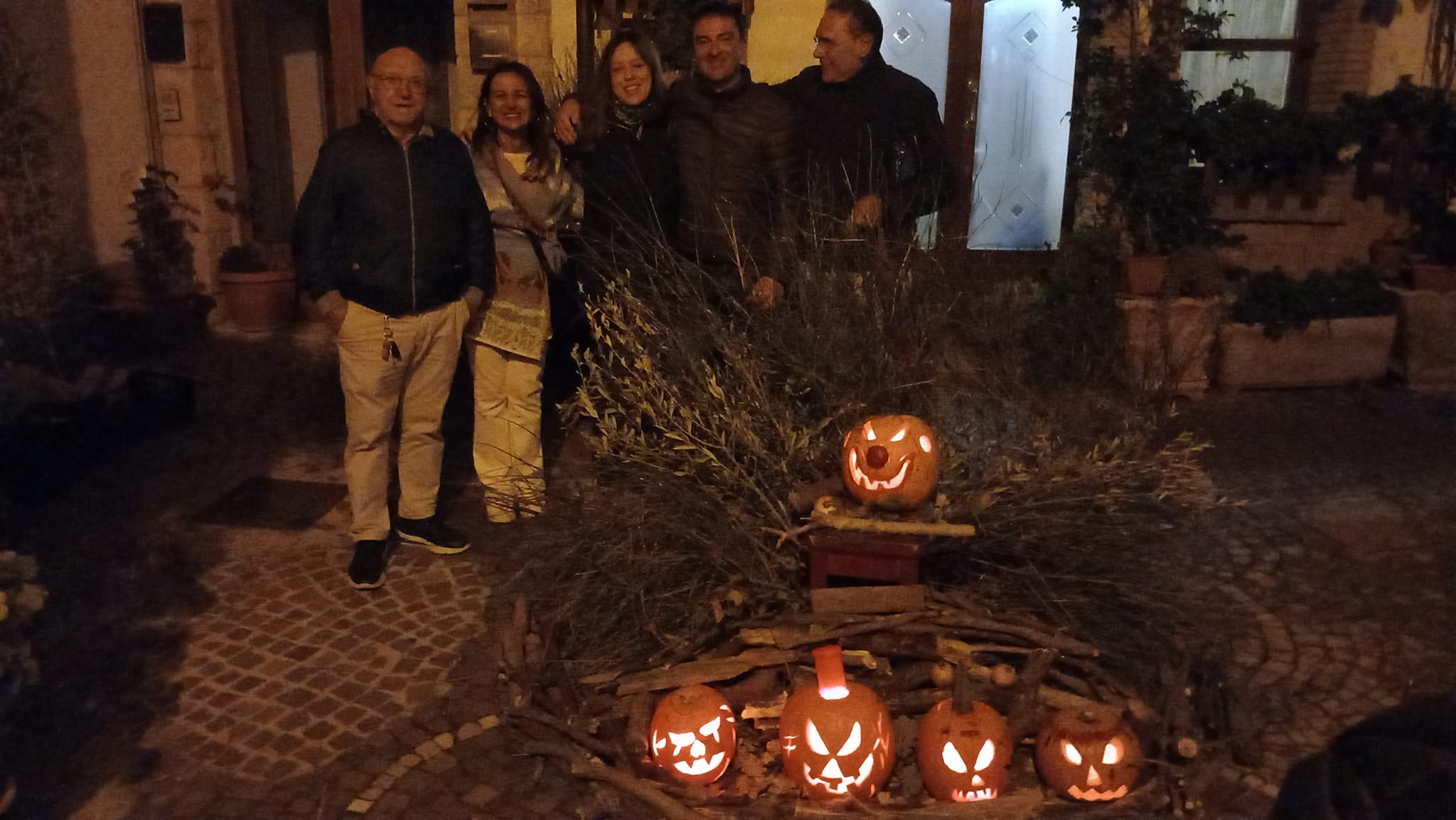Orsara Fucacoste successo straordinario per falò e zucche (FOTO)