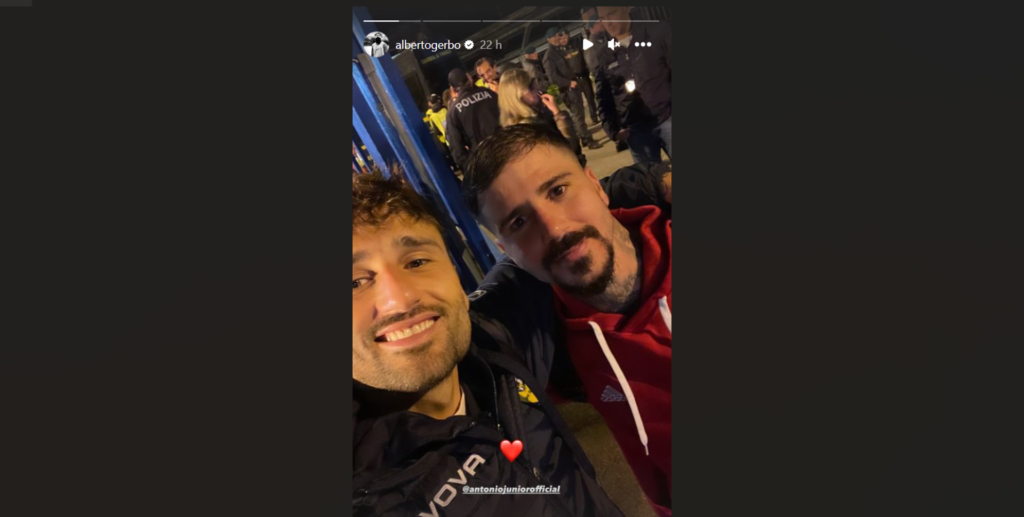 Immagine in evidenza: il selfie ritraente Alberto Gerbo e Antonio Junior Vacca - crediti foto: profilo ufficiale Instagram Alberto Gerbo (screenshot dalle Instagram Stories)