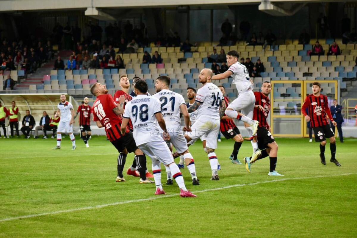 Foggia-Potenza 0-0, risultato finale (LIVE) - Immagine in evidenza: uno scatto di Foggia-Potenza (Playoff Serie C 22/23) - crediti: foto di Luigia Spinelli (RIPRODUZIONE RISERVATA)