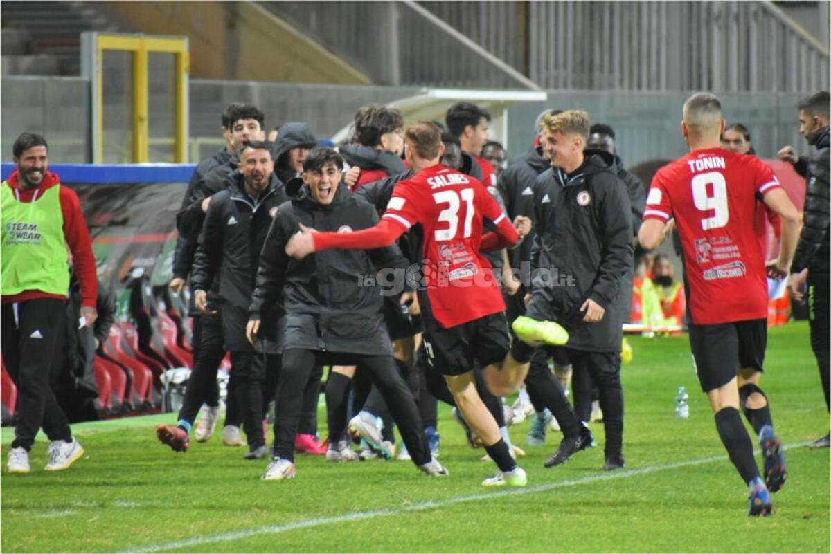 Il Foggia torna a respirare: 2-1 al Monterosi - Immagine in evidenza: uno scatto di Foggia-Monterosi (Serie C - girone C 2023/24) - crediti: foto di Luigia Spinelli (RIPRODUZIONE VIETATA)