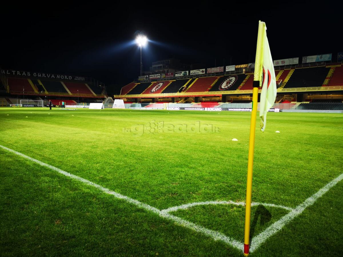 Masi: "Idea nuovo stadio per il Foggia. Lo Zaccheria..." - Immagine in evidenza: lo Stadio Pino Zaccheria di Foggia - crediti foto: Mario Mescia/lagoleada.it (RIPRODUZIONE VIETATA)