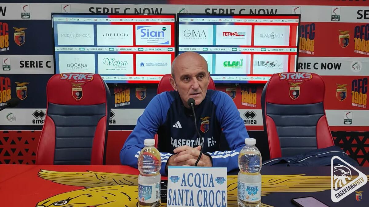 Casertana, Cangelosi: "Foggia mi ha dato tantissimo" - Immagine in evidenza: mister Vincenzo Cangelosi - crediti: canale ufficiale YouTube Casertana FC Official (frame da video)