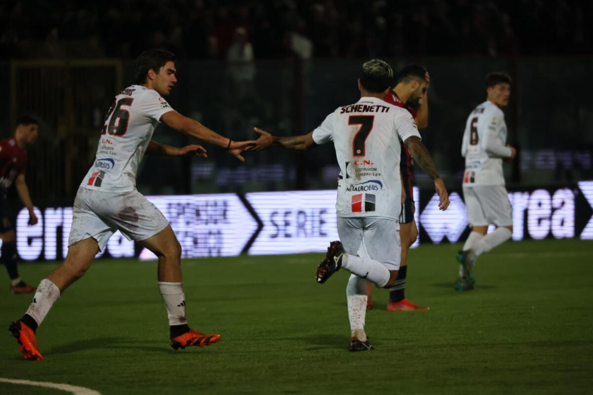 Il futuro del Foggia in tre mosse - Immagine in evidenza: uno scatto di Casertana-Foggia (Serie C - girone C 2023/24) - crediti: foto di Federico Antonellis/Calcio Foggia 1920