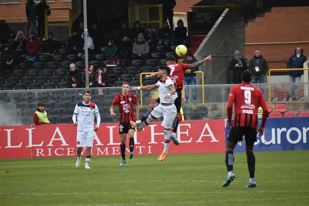 Immagine in evidenza: uno scatto di Foggia-Potenza (Serie C - girone C 22/23) - crediti: foto di Luigia Spinelli (RIPRODUZIONE RISERVATA)