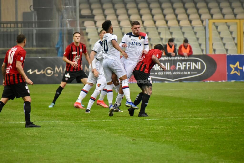Immagine in evidenza: uno scatto di Foggia-Potenza (Playoff Serie C 22/23) - crediti: foto di Luigia Spinelli (RIPRODUZIONE RISERVATA)