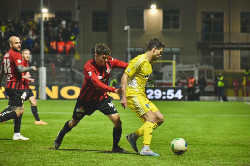 Immagine in evidenza: uno scatto di Audace Cerignola-Foggia (playoff Serie C 22/23) - crediti: foto di Luigia Spinelli (RIPRODUZIONE VIETATA)