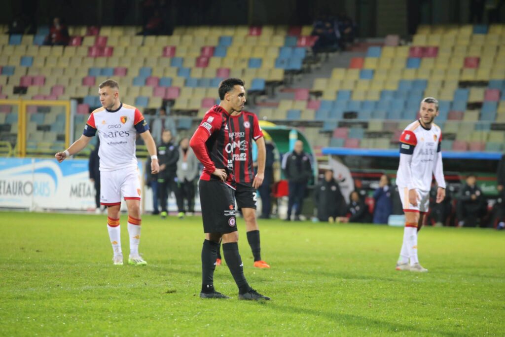 Immagine in evidenza: uno scatto di Foggia-Potenza (Serie C - girone C 2023/24) - crediti: foto di Monica Carbosiero