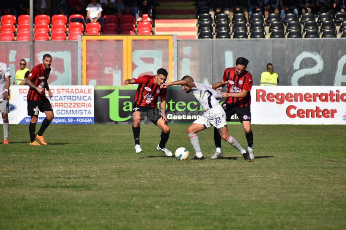 Calciomercato, Peralta verso Catania. In tre su Chiricò - Cosimo Chiricò durante Foggia-Crotone di campionato (15/10/2022). Fotografia di Luigia Spinelli per lagoleada.it - RIPRODUZIONE VIETATA