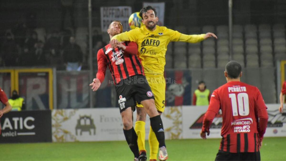 Foggia-Taranto, probabili formazioni e dove vederla - Immagine in evidenza: uno scatto di Foggia-Taranto (Serie C - girone C 2022/23) - crediti: foto di Luigia Spinelli (RIPRODUZIONE VIETATA)