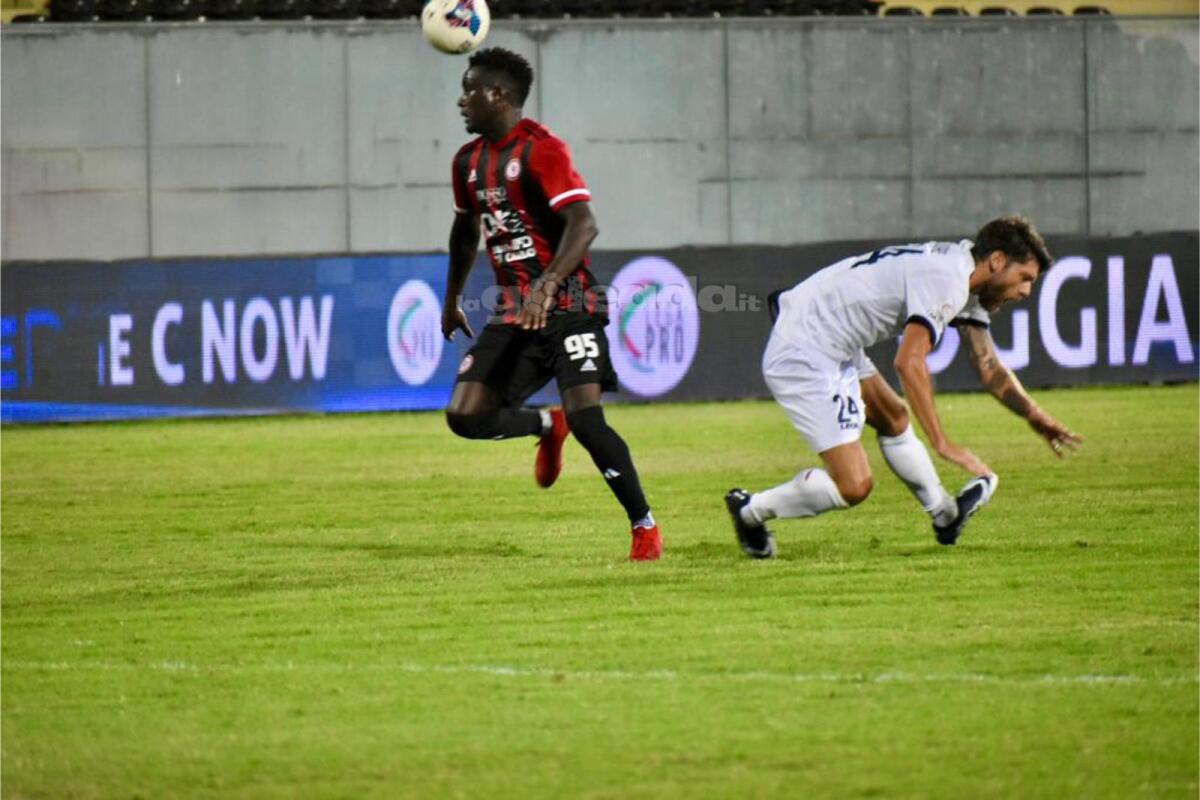 Giugliano-Foggia, probabili formazioni e dove vederla - Immagine in evidenza: uno scatto di Foggia-Giugliano (Serie C - girone C 2023/24) - crediti: foto di Luigia Spinelli (RIPRODUZIONE VIETATA)