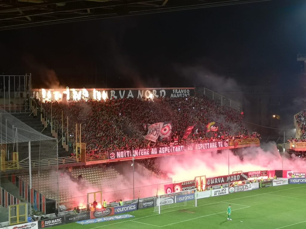 Immagine in evidenza: uno scatto di Foggia-Lecco (andata finale playoff Serie C 2022/23) - crediti: foto di Mario Mescia/lagoleada.it (RIPRODUZIONE RISERVATA)