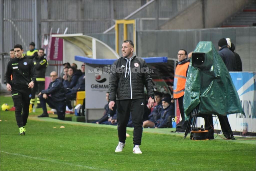 Immagine in evidenza: uno scatto di Foggia-Taranto (Serie C - girone C 2023/24) - crediti: foto di Luigia Spinelli (RIPRODUZIONE VIETATA)