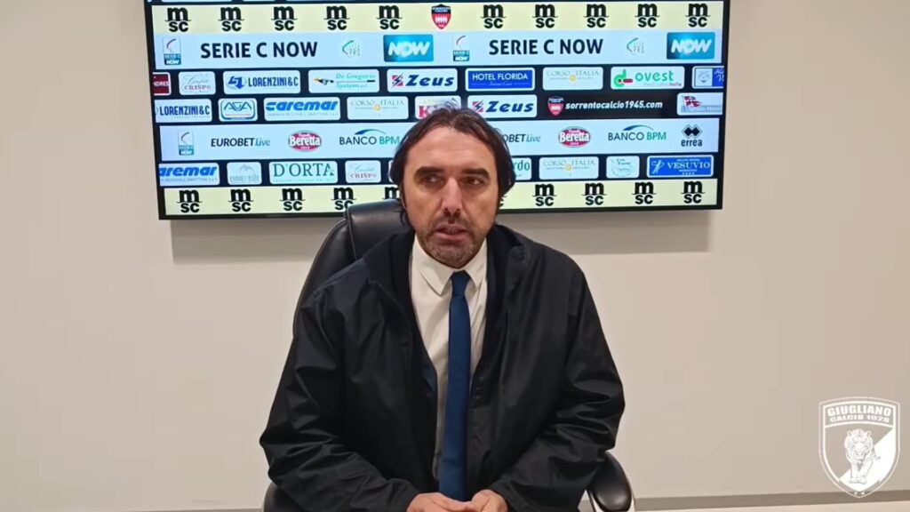 Immagine in evidenza: mister Valerio Bertotto - crediti foto: pagina ufficiale Facebook Giugliano Calcio 1928 (frame da video)