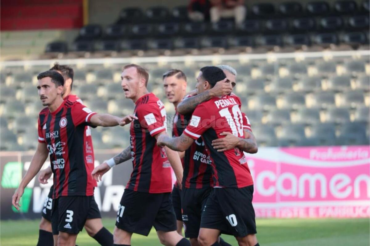 Brindisi-Foggia, derby da fermento: il punto dalle sedi - Immagine in evidenza: uno scatto di Foggia-Brindisi (Serie C - girone C 2023/24) - crediti: foto di Luigia Spinelli (RIPRODUZIONE VIETATA)