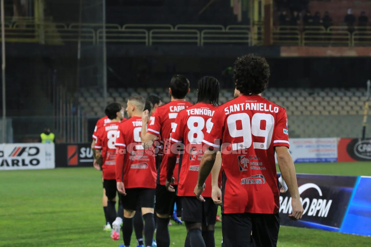 Foggia, i risultati per invertire un trend dimesso: "Dobbiamo..." - Immagine in evidenza: uno scatto di Foggia-Catania (Serie C - girone C 2023/24) - crediti: foto su gentile concessione di Monica Carbosiero per lagoleada.it
