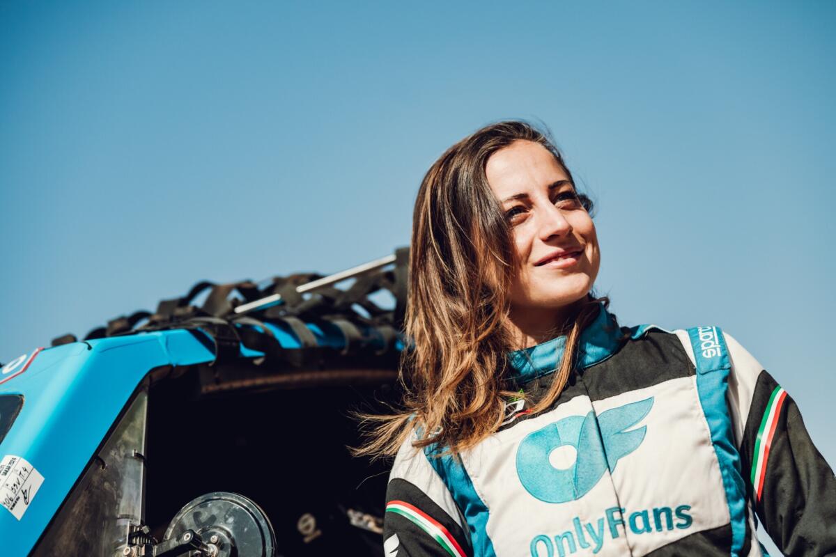 REBECCA BUSI AL VIA DELLA ABU DHABI DESERT CHALLENGE - 