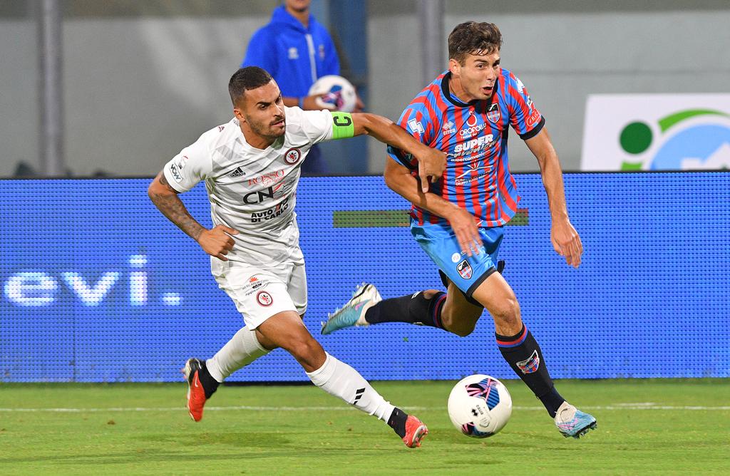 Immagine in evidenza: uno scatto di Catania-Foggia (Serie C - girone C 2023/24) - crediti: foto di Calcio Foggia 1920/Federico Antonellis