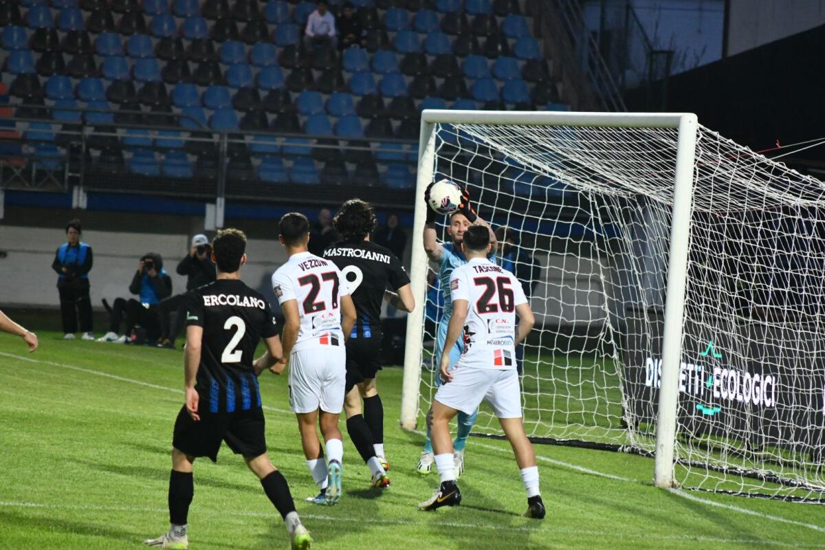 Il Foggia inciampa: al Francioni è tris Latina - Immagine in evidenza: uno scatto di Latina-Foggia (Serie C - girone C 2023/24) - crediti: foto di Calcio Foggia 1920/Federico Antonellis