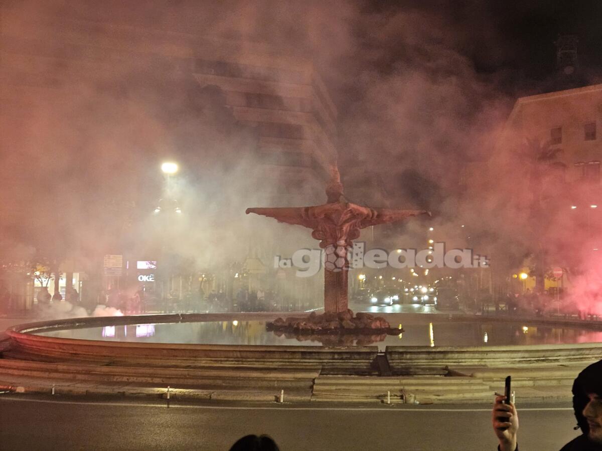 Foggia, 100 anni della Fontana del Sele. L’omaggio della tifoseria - Fontana del Sele, crediti: foto di Mario Mescia/lagoleada.it