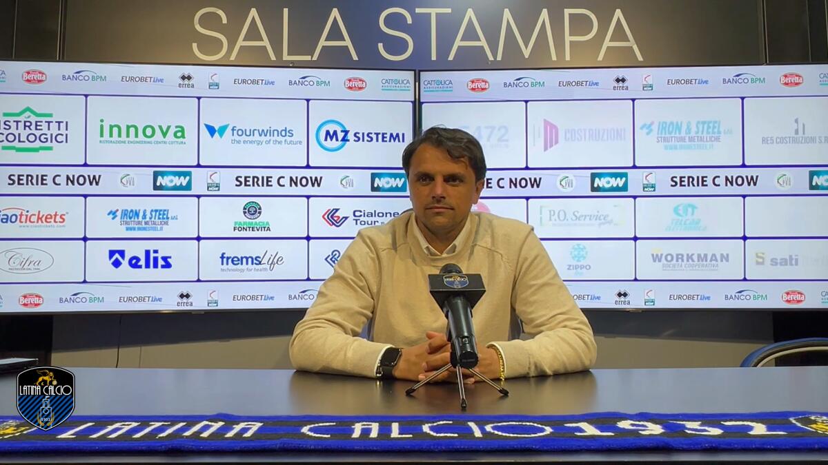 Latina, Patti: "Playoff? Prossime due fondamentali. Sabato..." - Immagine in evidenza: il D.S. del Latina, Matteo Patti - crediti foto: canale ufficiale YouTube Latina Calcio 1932 Tv (frame da video)