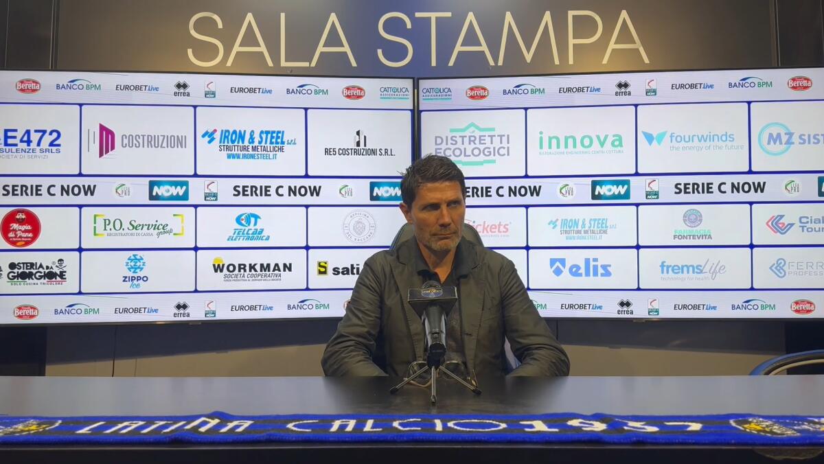 Latina, Fontana: "Grande rispetto del Foggia: ha qualità immense" - Immagine in evidenza: mister Gaetano Fontana - crediti foto: canale ufficiale YouTube Latina Calcio 1932 Tv (frame da video)