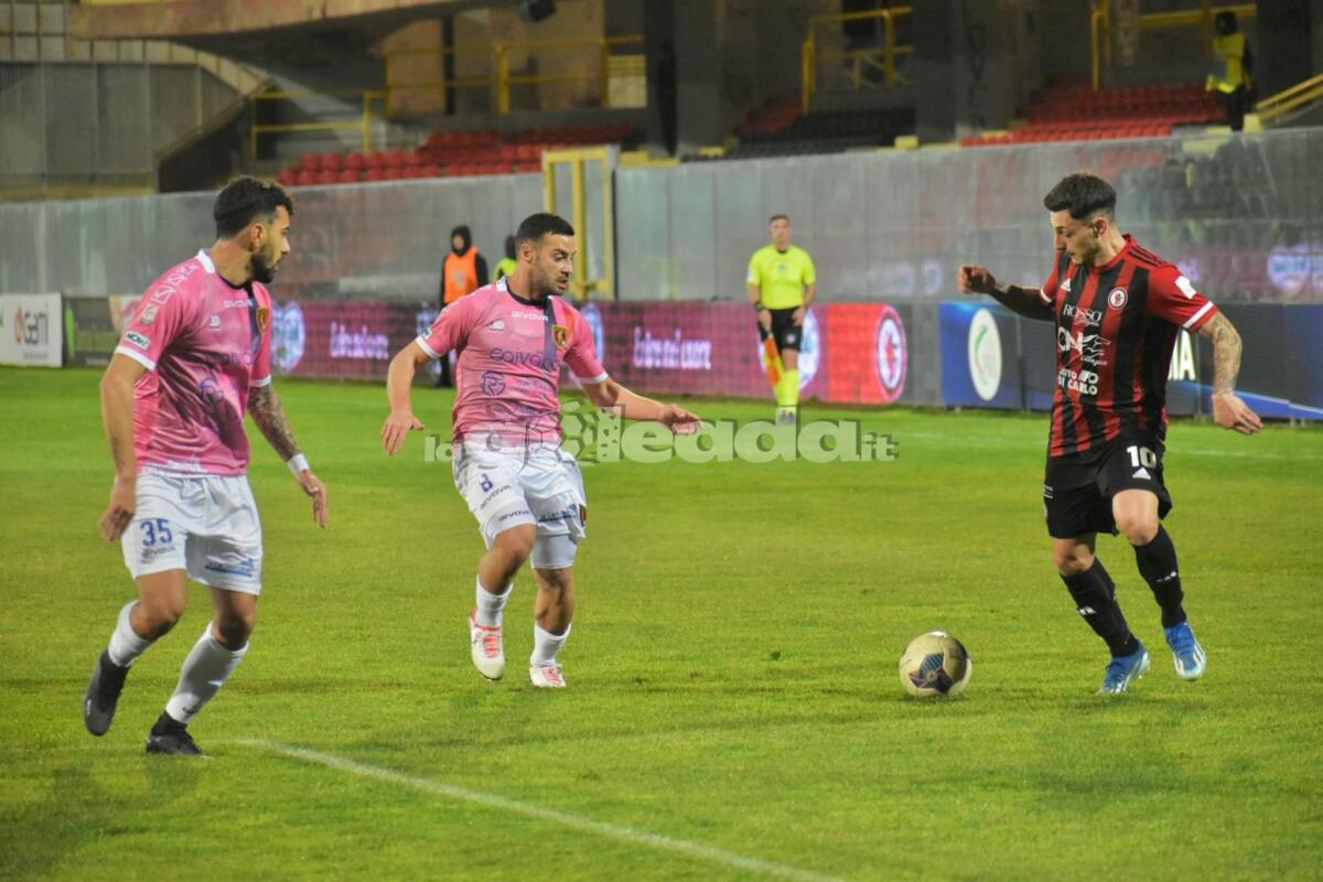 Foggia, l'elogio a Millico: "Cosa ci fa in Serie C?" - Immagine in evidenza: uno scatto di Foggia-Picerno (Serie C - girone C 2023/24) - crediti: foto di Luigia Spinelli (RIPRODUZIONE VIETATA)