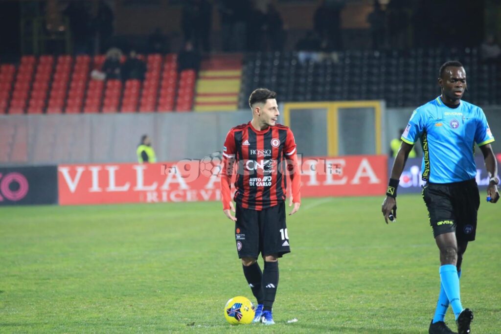 Immagine in evidenza: uno scatto di Foggia-Catania (Serie C - girone C 2023/24) - crediti: foto su gentile concessione di Monica Carbosiero per lagoleada.it