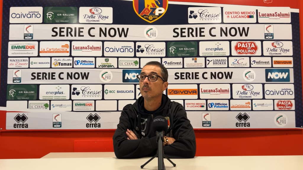 Immagine in evidenza: mister Emilio Longo - crediti foto: pagina ufficiale Facebook AZ Picerno (frame da video)