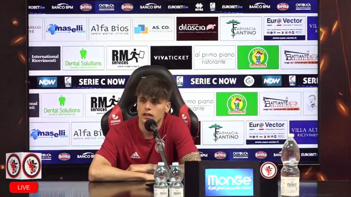 Foggia, Silvestro: "Qui mi trovo benissimo. Crediamo a..." - Immagine in evidenza: Alessandro Silvestro - crediti foto: pagina ufficiale Facebook Calcio Foggia 1920 (frame da video)