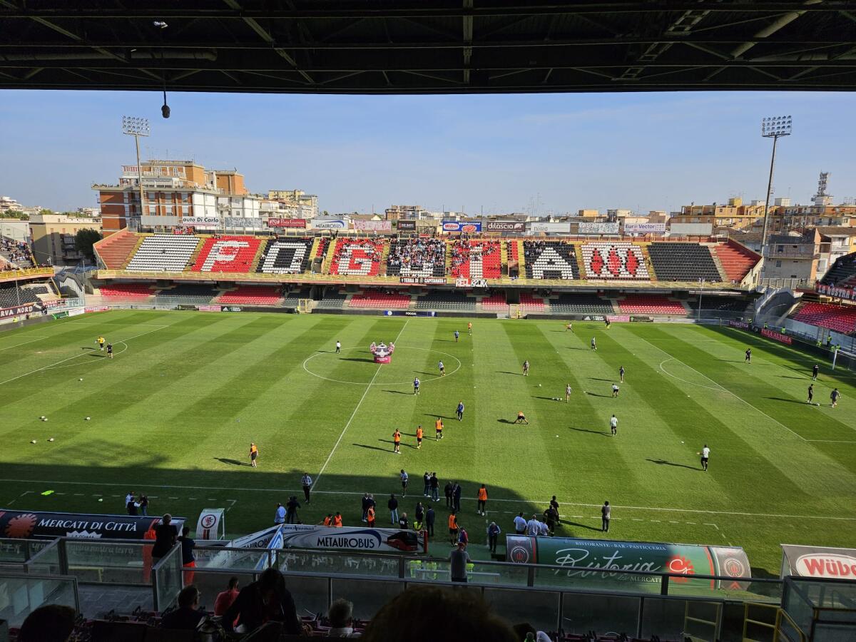 Il Giudice Sportivo multa il Foggia: ecco perché - Immagine in evidenza: lo Stadio "Pino Zaccheria" di Foggia - crediti: foto di Mario Mescia/lagoleada.it (RIPRODUZIONE VIETATA)