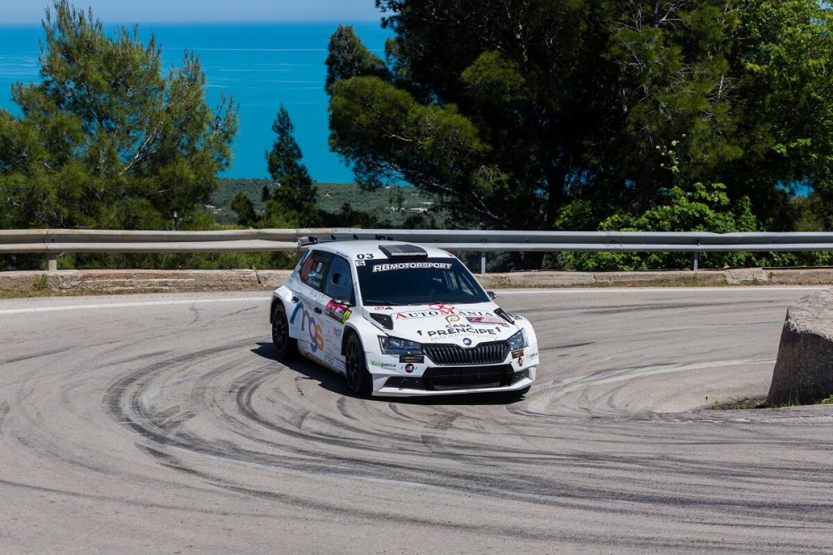 LA CARICA DEI 52 AL VIA DEL 3° RALLY COSTA DEL GARGANO - 
