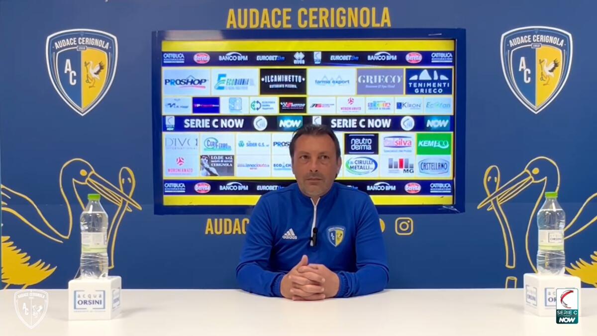 Cerignola, Raffaele: "Foggia in salute. Domani diventa..." - Immagine in evidenza: mister Giuseppe Raffaele - crediti foto: pagina ufficiale Facebook S.S. Audace Cerignola 1912 (frame da video)