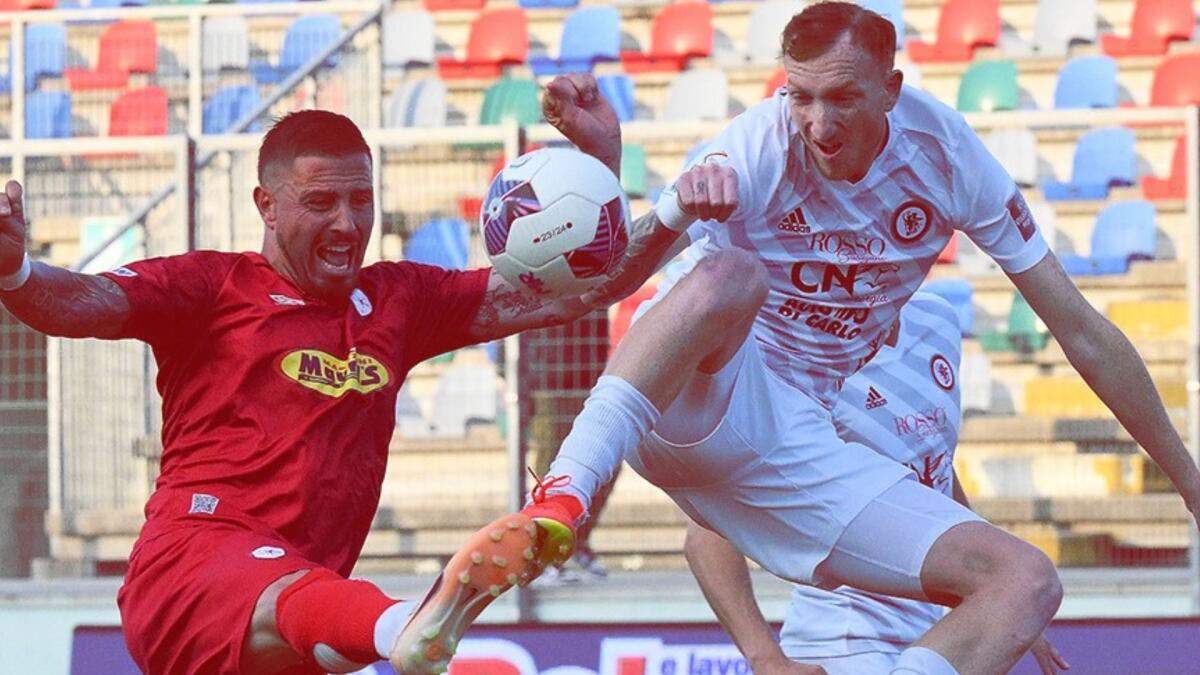 Foggia fuori dai playoff, ora c'è da programmare - Immagine in evidenza: uno scatto di Monterosi Tuscia-Foggia (Serie C - girone C 2023/24) - crediti foto: pagina ufficiale Facebook Calcio Foggia 1920