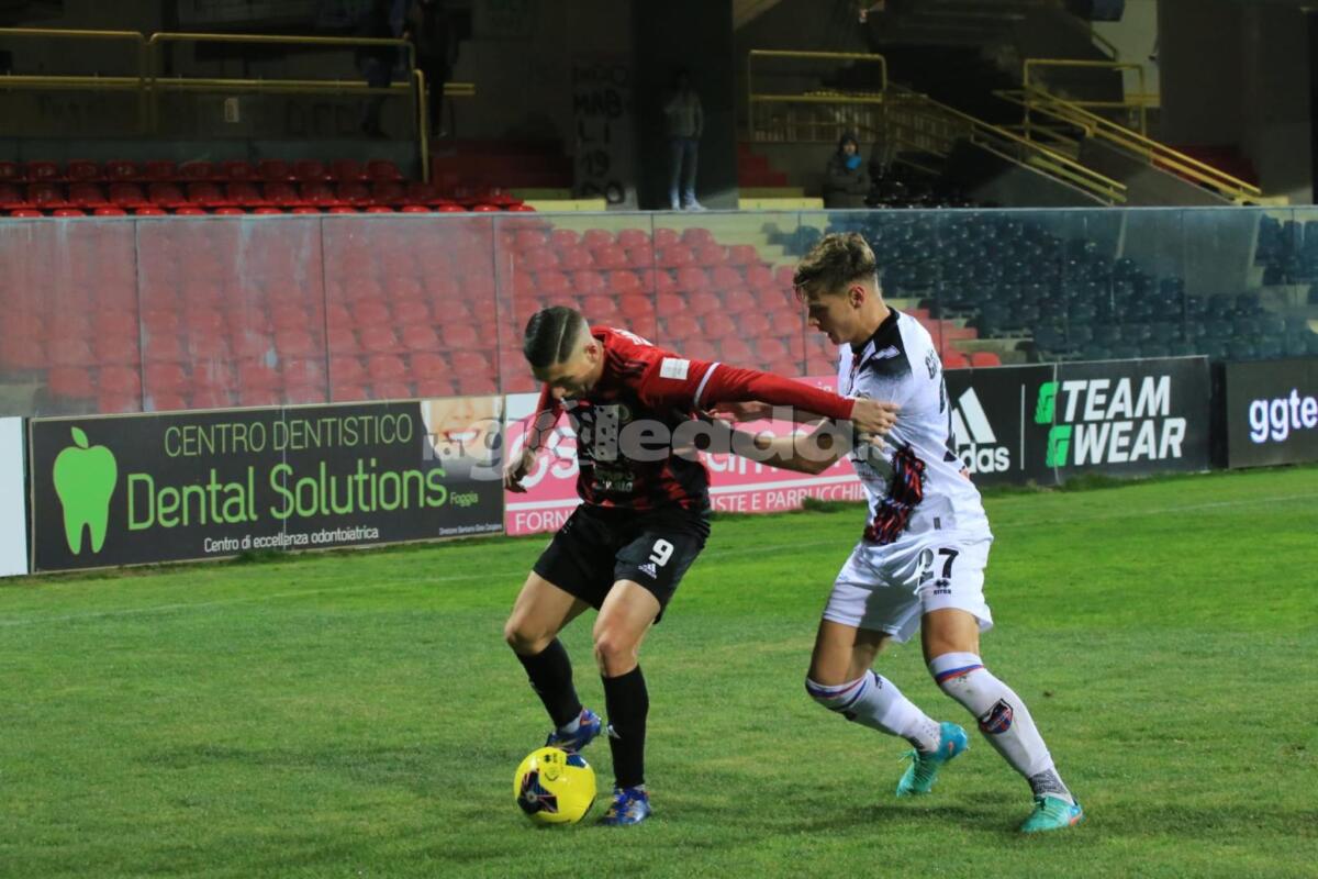 Foggia, le speranze playoff passano anche... da una sconfitta? - Immagine in evidenza: uno scatto di Foggia-Catania (Serie C - girone C 2023/24) - crediti: foto su gentile concessione di Monica Carbosiero per lagoleada.it