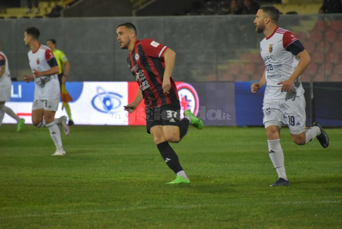 Foggia-Casertana, il giorno dopo: le pagelle del match - Immagine in evidenza: uno scatto di Foggia-Casertana (Serie C - girone C 2023/24) - crediti: foto di Luigia Spinelli (RIPRODUZIONE VIETATA)