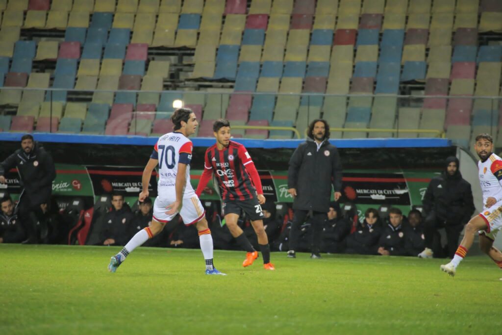 Immagine in evidenza: uno scatto di Foggia-Potenza (Serie C - girone C 2023/24) - crediti: foto di Monica Carbosiero