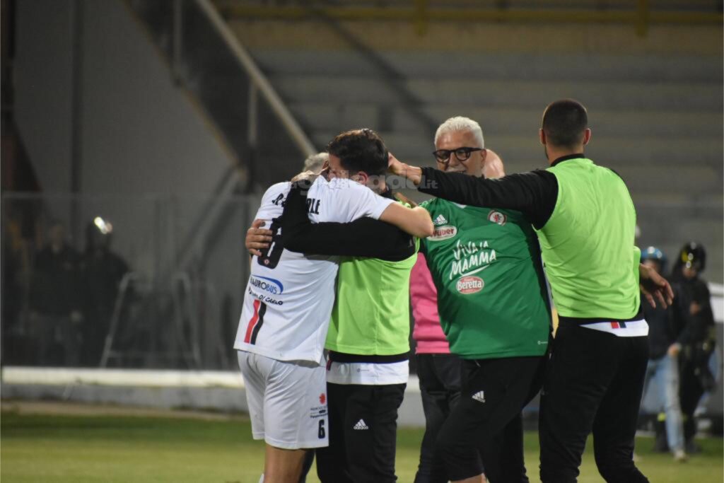 Immagine in evidenza: uno scatto di Foggia-Audace Cerignola (playoff Serie C 22/23) - crediti: foto di Luigia Spinelli (RIPRODUZIONE VIETATA)