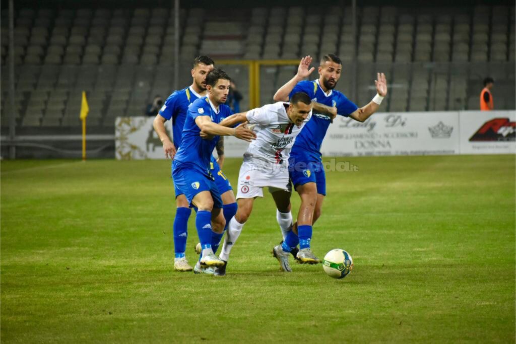 Immagine in evidenza: uno scatto di Foggia-Audace Cerignola (playoff Serie C 22/23) - crediti: foto di Luigia Spinelli (RIPRODUZIONE VIETATA)
