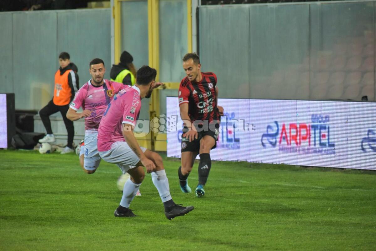 Calciomercato, il Trapani guarda anche in casa Foggia: le ultime - Immagine in evidenza: uno scatto di Foggia-Picerno (Serie C - girone C 2023/24) - crediti: foto di Luigia Spinelli (RIPRODUZIONE VIETATA)