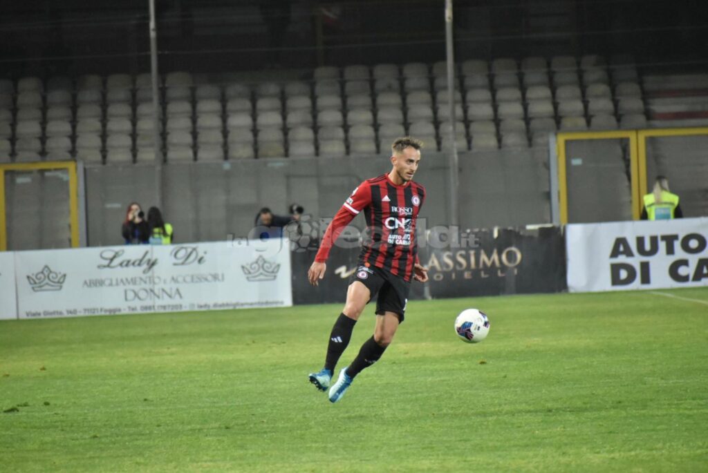 Immagine in evidenza: uno scatto di Foggia-Audace Cerignola (Serie C - girone C 2023/24) - crediti: foto di Luigia Spinelli (RIPRODUZIONE VIETATA)