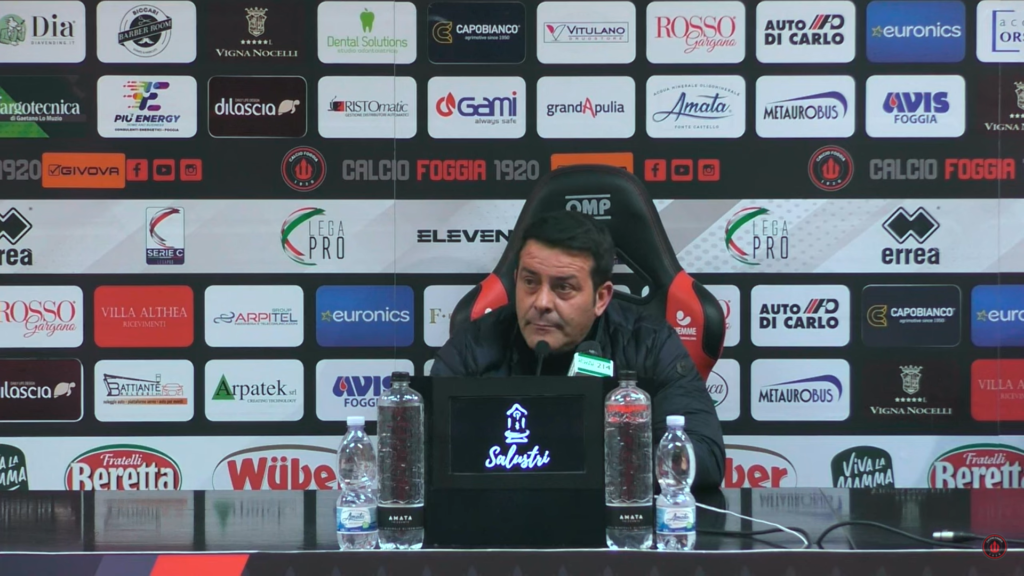 Immagine in evidenza: Nicola Canonico nella conferenza stampa post Foggia 2-0 Avellino del 24/04/2022 - crediti: screenshot dalla conferenza pubblicata sul canale ufficiale YouTube del Calcio Foggia 1920
