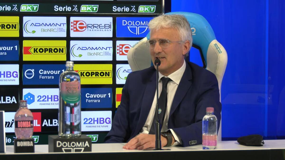 Serie C, Venturato vota Foggia: "Può giocarsi il campionato" - Immagine in evidenza: mister Roberto Venturato - crediti foto: canale ufficiale YouTube SPAL (frame da video)