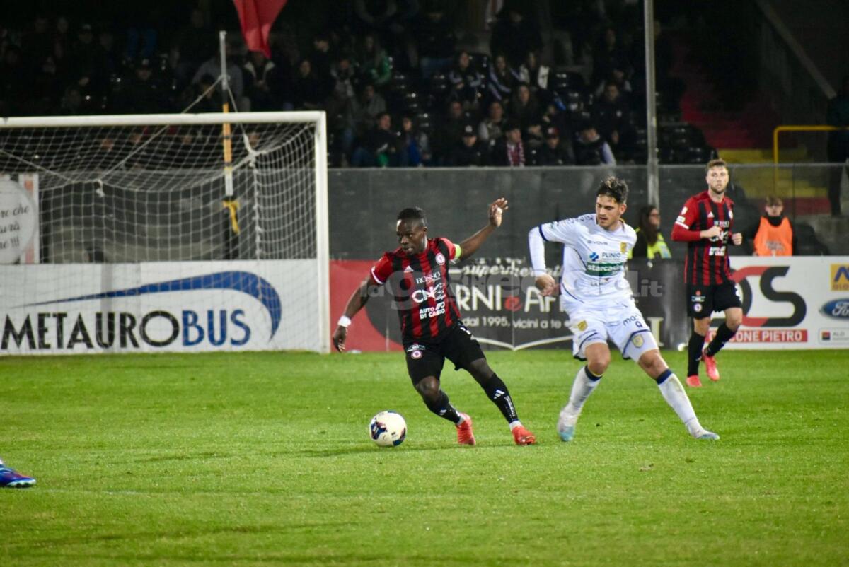 Foggia, Odjer verso la permanenza. Probabile rescissione per due - Immagine in evidenza: uno scatto di Foggia-Juve Stabia (Serie C - girone C 2023/24) - crediti: foto di Luigia Spinelli (RIPRODUZIONE VIETATA)