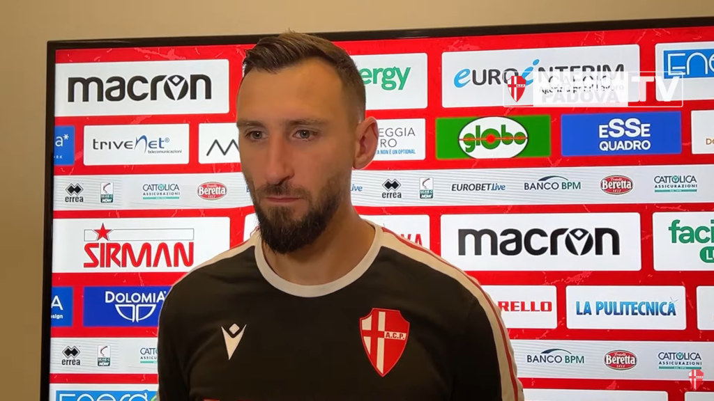 Immagine in evidenza: Antonio Donnarumma - crediti foto: canale ufficiale YouTube Padova Calcio (frame da video)