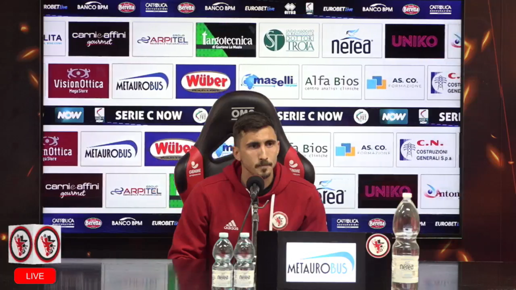 Immagine in evidenza: Alberto Rizzo - crediti foto: pagina ufficiale Facebook Calcio Foggia 1920 (frame da video)