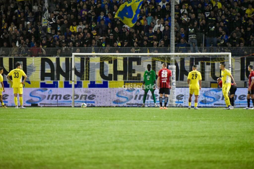 Immagine in evidenza: uno scatto di Audace Cerignola-Foggia (playoff Serie C 22/23) - crediti: foto di Luigia Spinelli (RIPRODUZIONE VIETATA)