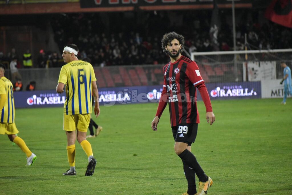 Immagine in evidenza: uno scatto di Foggia-Audace Cerignola (Serie C - girone C 2023/24) - crediti: foto di Luigia Spinelli (RIPRODUZIONE VIETATA)