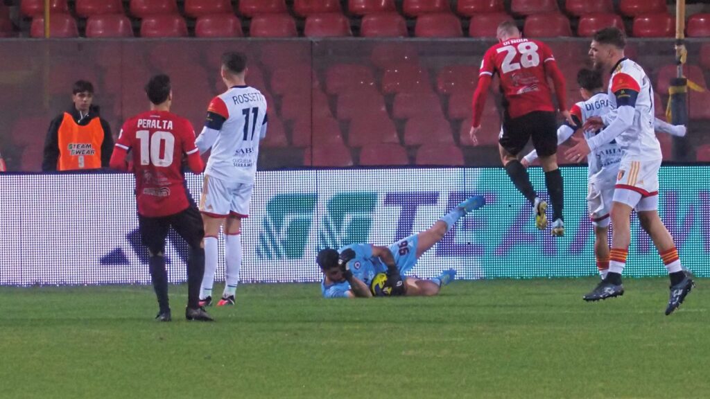 Immagine in evidenza: uno scatto di Foggia-Potenza (Serie C - girone C 2023/24) - crediti: foto di Monica Carbosiero