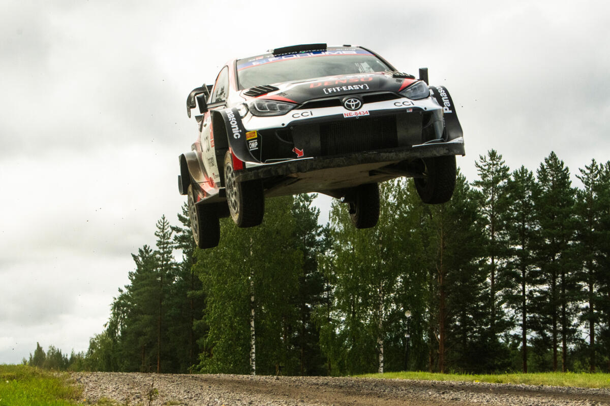 Kalle Rovanpera in testa al Rally di Finlandia - 