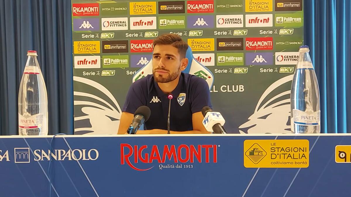Foggia, interesse per il centrocampista Łabojko? Ecco chi è - Immagine in evidenza: Jakub Jan Łabojko - crediti foto: canale ufficiale YouTube Brescia Calcio (frame da video)